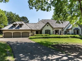 3103 Maplewood Rd, Wayzata, MN 55391