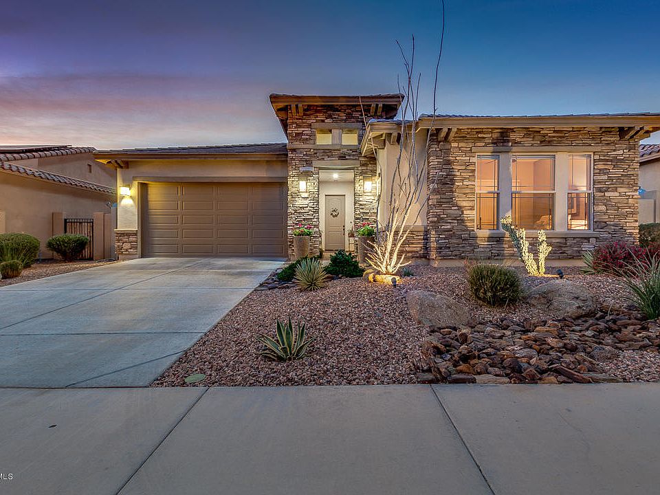 1st image of 18236 W Desert Sage Dr