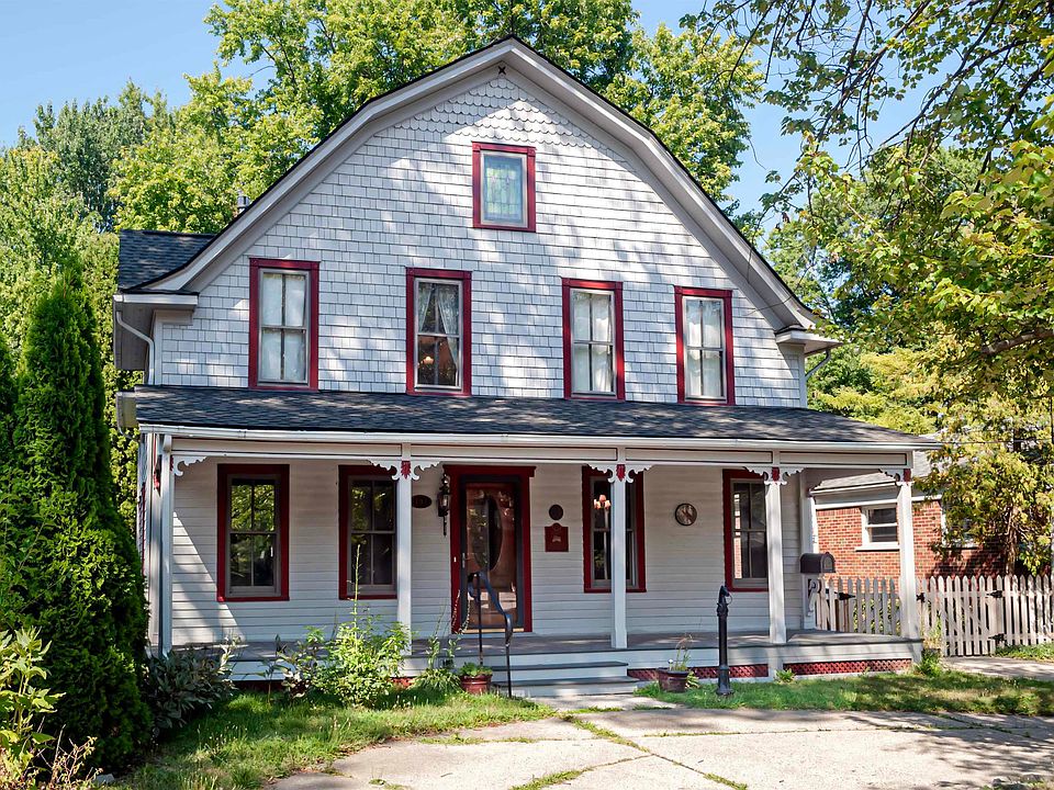 1st image of 194 Moross Rd