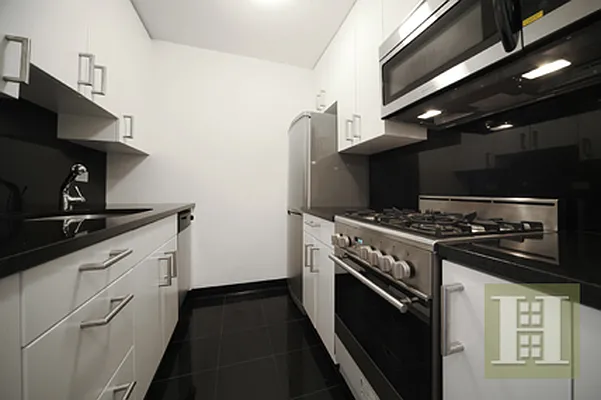 Sold by Halstead Real Estate | media 10