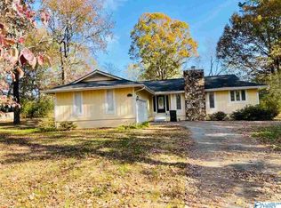 137 Northwood Dr, Harvest, AL 35749