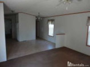 3909 Cedar Knoll Cir, Waterloo, IA 50701