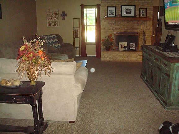 3rd image of 1331 Alvera Ln