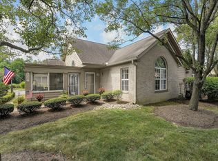 127 Abbeycross Ln, Westerville, OH 43082