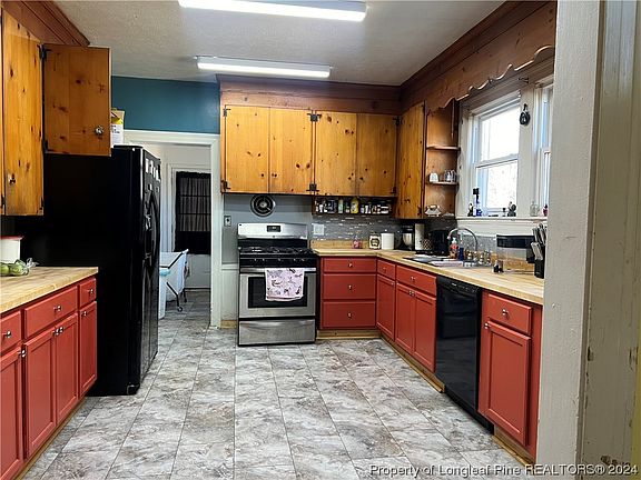 3rd image of 402 S Florence St
