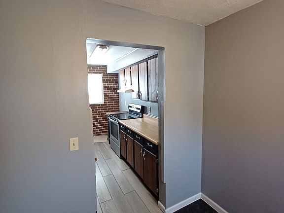 5th image of 8260 Georgianna Dr
