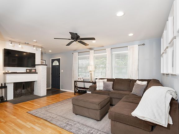 5th image of 1175 Shady Hill Dr