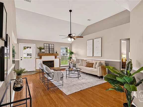 3rd image of 228 Pampas Drive