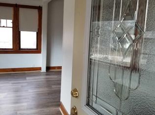 211 Grove Ave, Fox River Grove, IL 60021