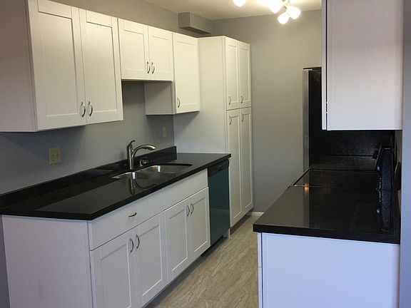 4th image of 6054 W Townley Ave