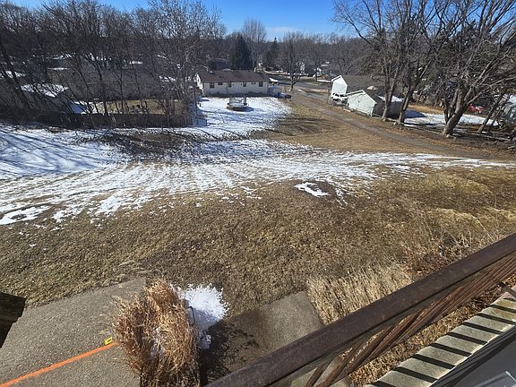 5th image of 3637 Bellaire Ave