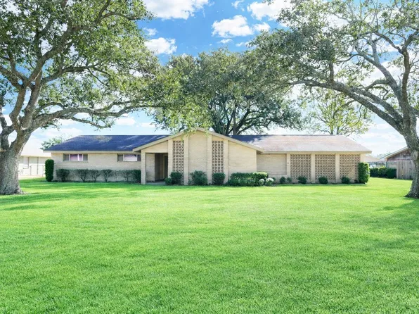 609 Oak Ln, Thibodaux, LA 70301
