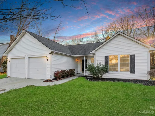 1836 Pine Mountain Rd, Charlotte, NC 28214