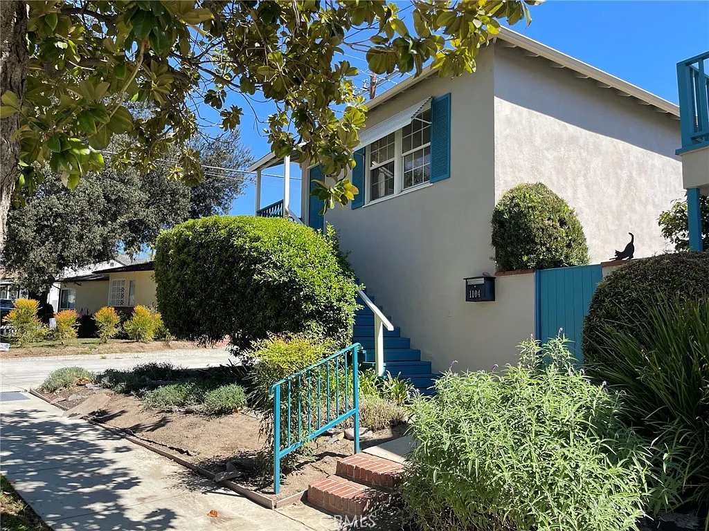 Studio, 600 sqft, $1,950 — Photo 1