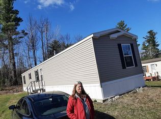 98 Sparrow Dr, Augusta, ME 04330