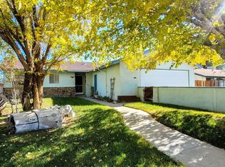 216 S Silver Ridge St, Ridgecrest, CA 93555
