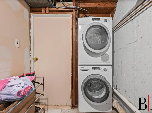 2063 East 71st Street image 17 of 24