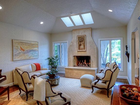 4th image of 2191 Bayhill Ct