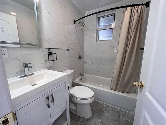 2nd image of 102 Hamilton Ave Floor 2