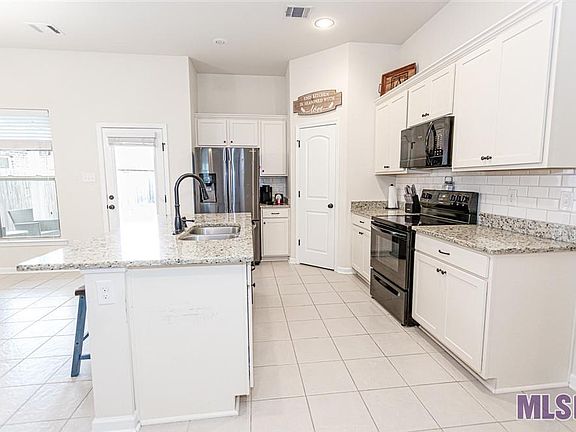 4th image of 1953 Meadow Oak Dr