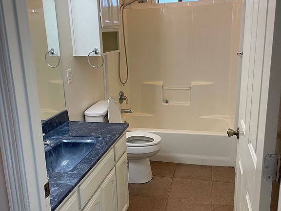 5th image of 1926 W Western Dr APT A
