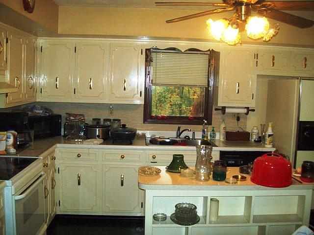 2nd image of 213 Twin Creek Dr
