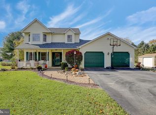 125 Lori Ln, Mertztown, PA 19539