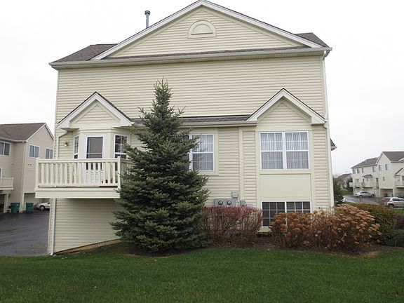 3rd image of 2627 Canyon Dr