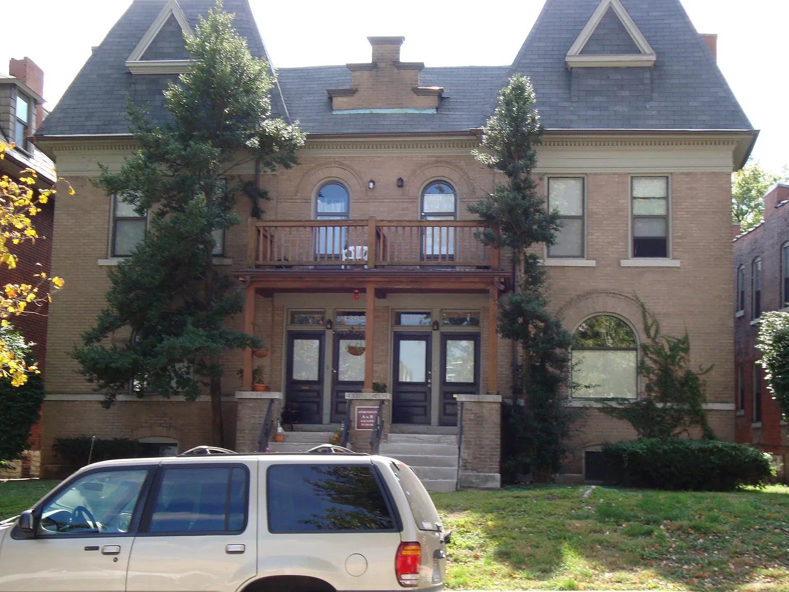 1D: Newstead/McPherson Apts - 4392-1E — Photo 1