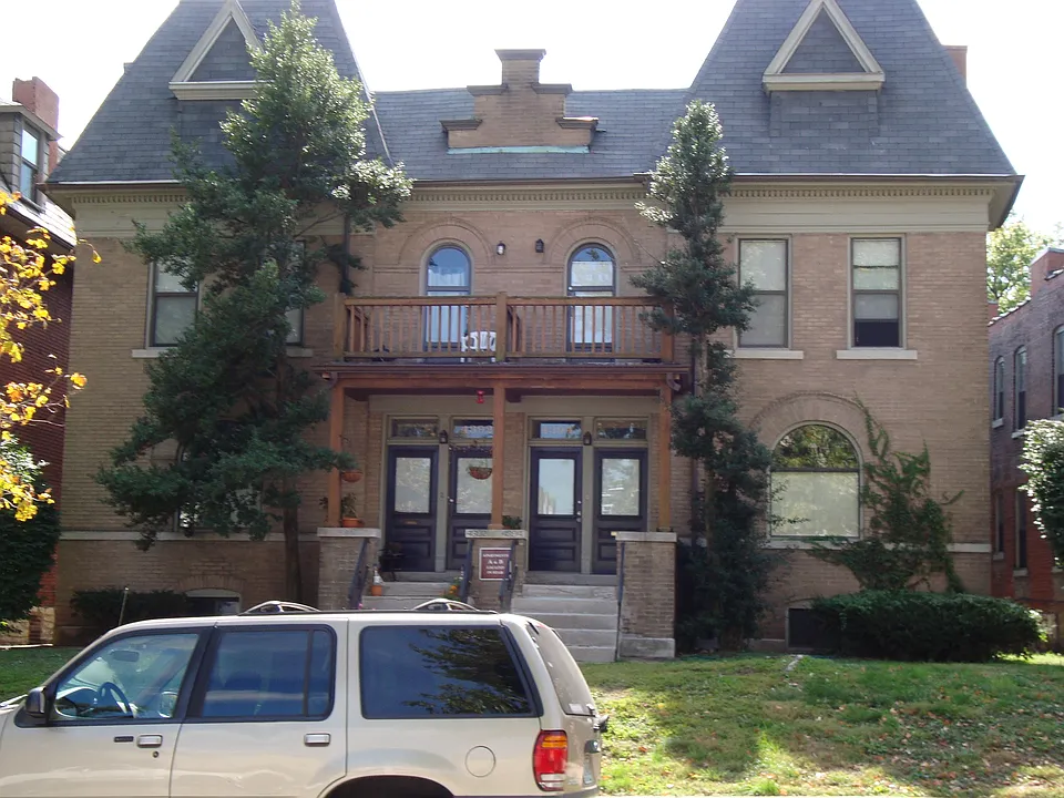 4392 McPherson Ave