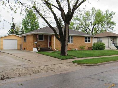 230 N 42nd St, Rapid City, SD, 57702