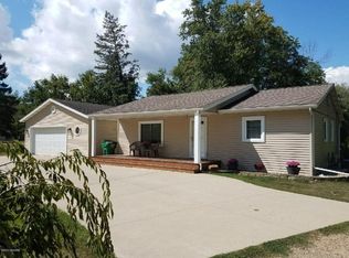 1112 Jefferson St, Three Rivers, MI 49093