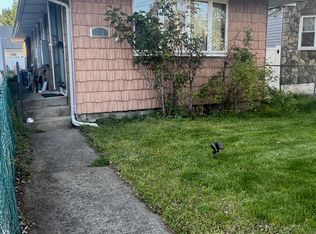 31 Marscher Pl, Staten Island, NY 10309