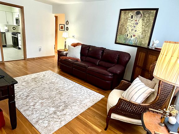 5th image of 4994 N High St APT A1
