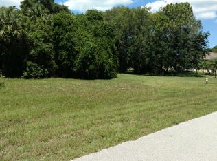 42 Tournament Rd, Rotonda West, FL 33947