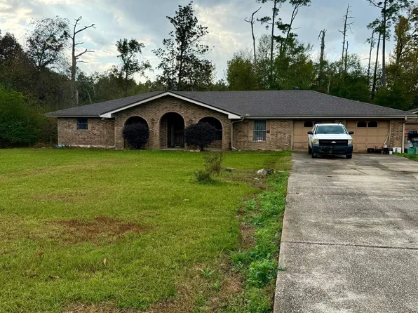 458 Moss Bluff Dr, Lake Charles, LA 70611