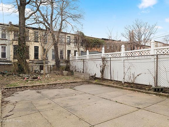 4th image of 533 Macdonough St #1