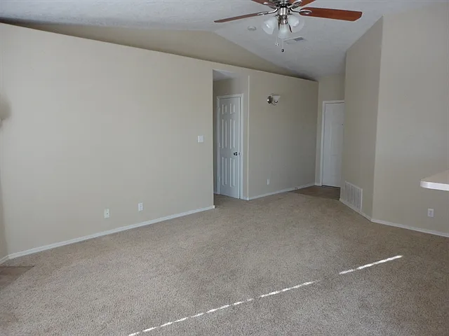 7044 Glen Hills Dr NE — Photo 5