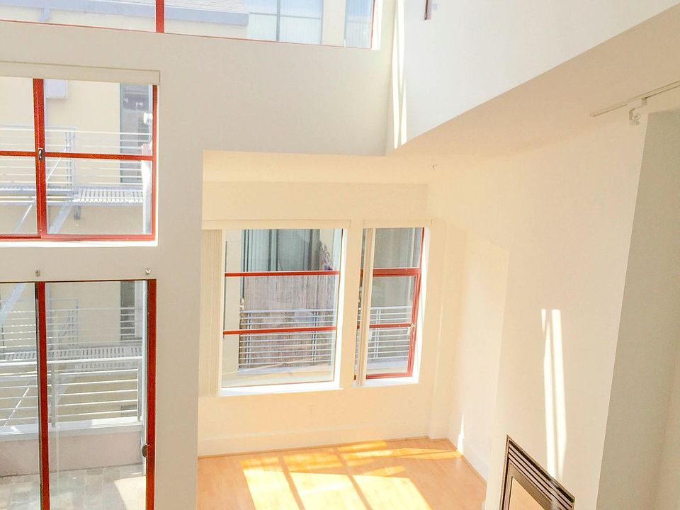 1st image of 2030 3rd St #20A