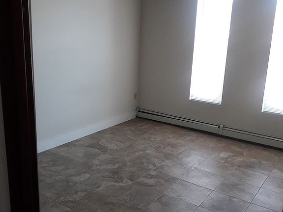 4th image of 2022 N Ferry St APT 134