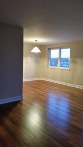 893 Farmington Ave APT 4D, West Hartford, CT, 06119