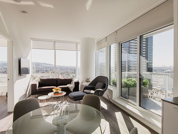 2nd image of 4650 Brentwood Blvd #2401