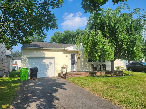 212 Florida Rd N, Syracuse, NY 13211