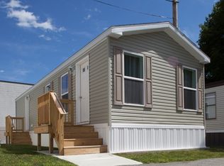 1044 Phillips Rd TRLR 12, New Bedford, MA 02745