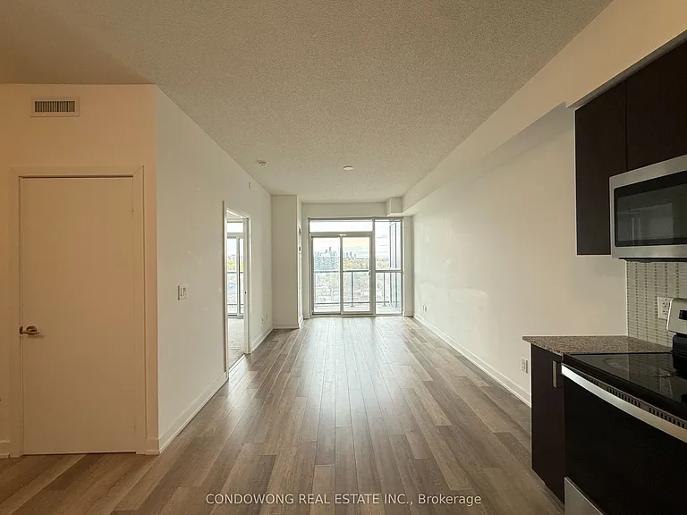 1603 Eglinton Ave W #902 — Photo 1