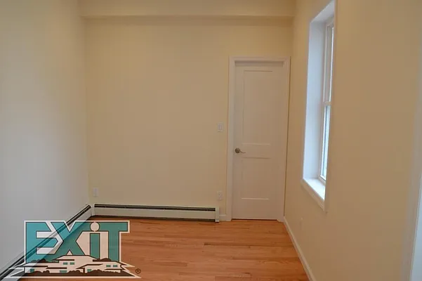 Rented by Exit Realty Top Properties | media 13