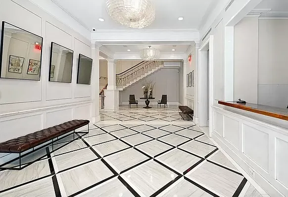 Rented by REAL New York | media 30