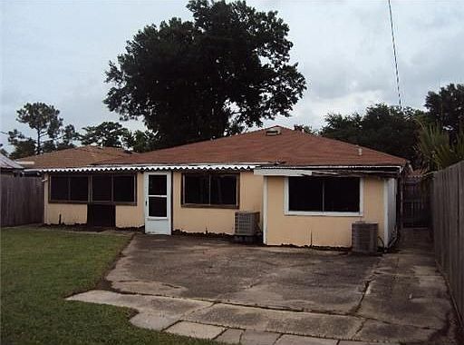 3rd image of 1812 Redwood Dr