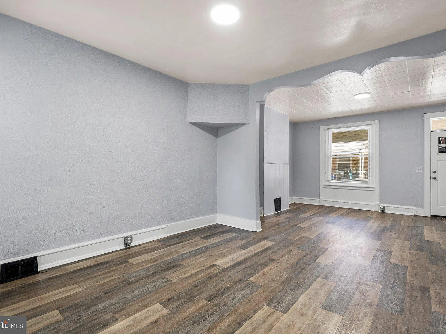 2 bed, 1.0 bath, 855 sqft, $1,400 — Photo 3