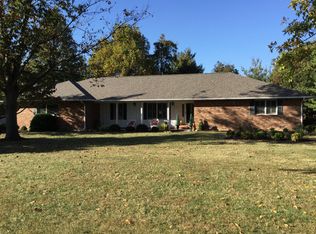 618 Salcedo Rd, Sikeston, MO 63801